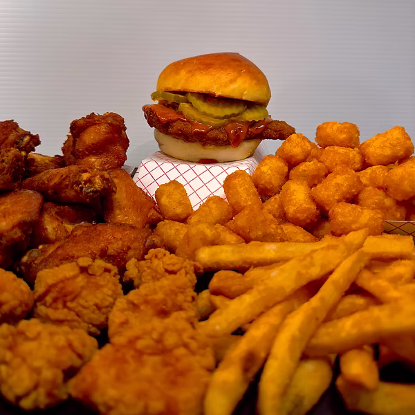 Delicious hot wings from Wing It On Wheels